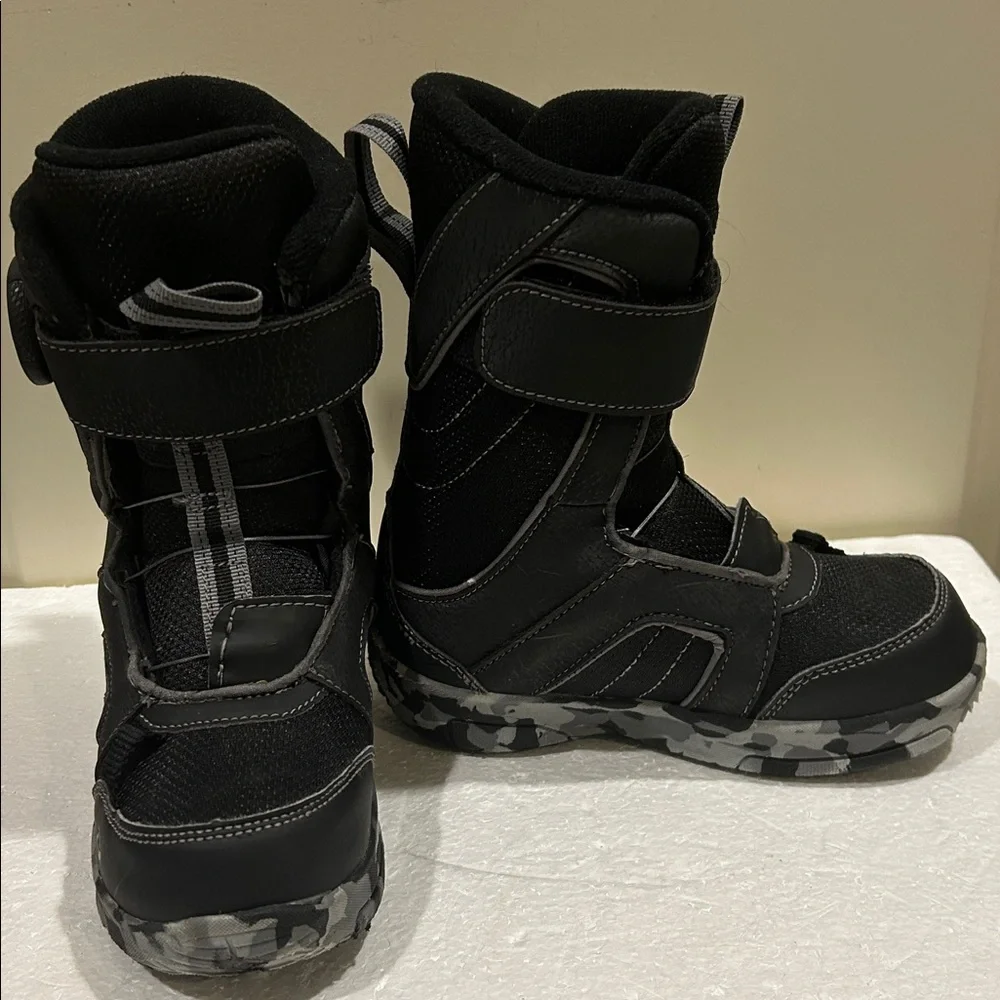Ride Norris Boa Snowboard snow Boots camouflage outsole kids Size 11 black/grey